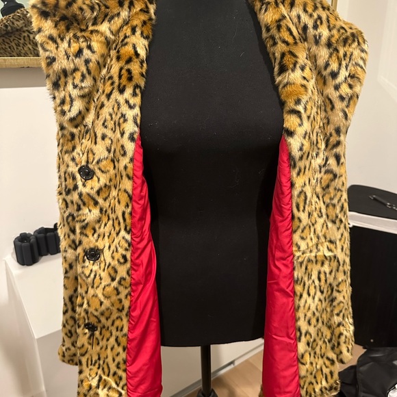 Luii Animal Faux Fur Jacket, only worn once! - Picture 3 of 4